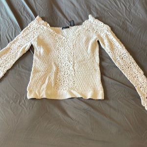 white knitted sweatshirt size medium